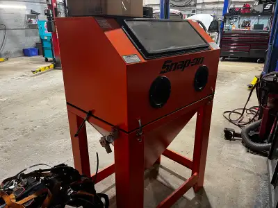 Like New Snap On Sandblaster. Month Old used for a week. New exhaust Fan and New LED lights. Glass i...
