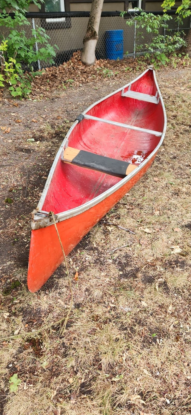 14' Fiberglass Canoe Fishing, Camping & Outdoors Vernon Kijiji