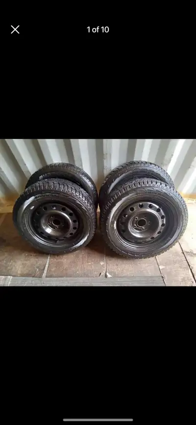 Set of 4 HANKOOK winter tires with rims (225 65 17) pattern (5×127) DODGE CARAVAN - JOURNEY