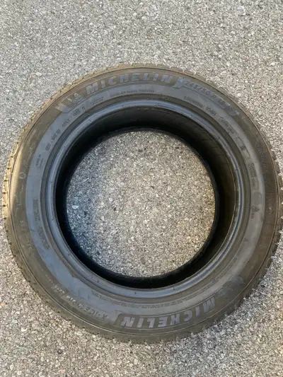 245/50R18 104H Used 1 winter, less than 1000 km on them Located in Cobourg. Can transport to Hwy 7 a...