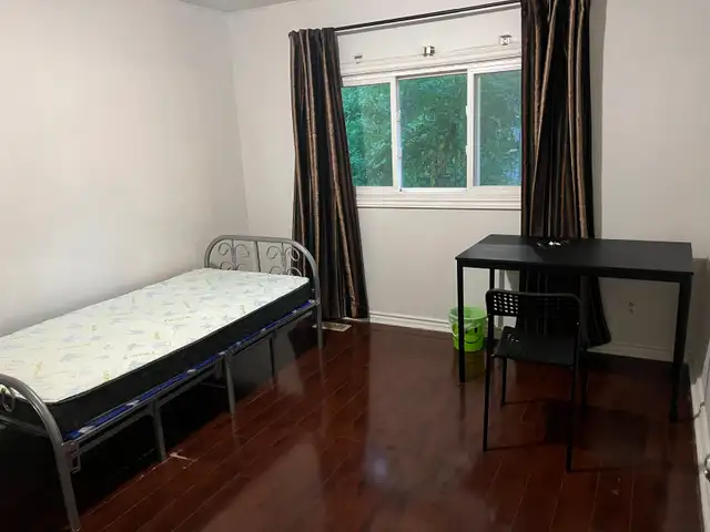 One Bedroom in a detached house near UTSC for rent
