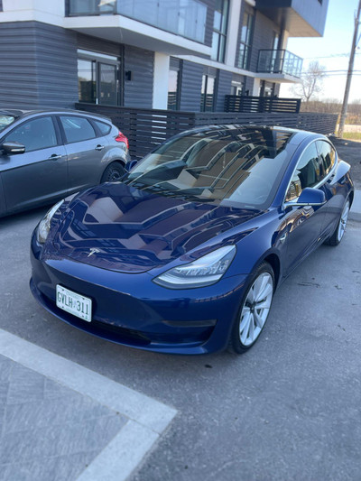 2020 Tesla Model 3 Blue with 19 inch Sports Wheels