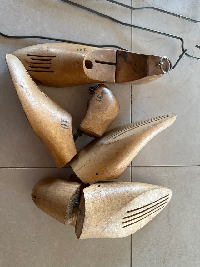 Support à chaussettes de laine, moules à chaussures souliers dans Art et objets de collection  à Trois-Rivières - Image 3