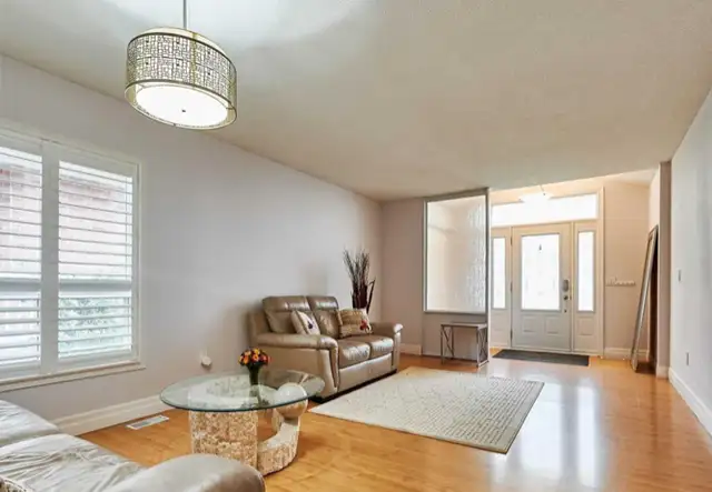 Clean & Quiet- A large Bedr - Beautiful Neighborhood.63793686505345121