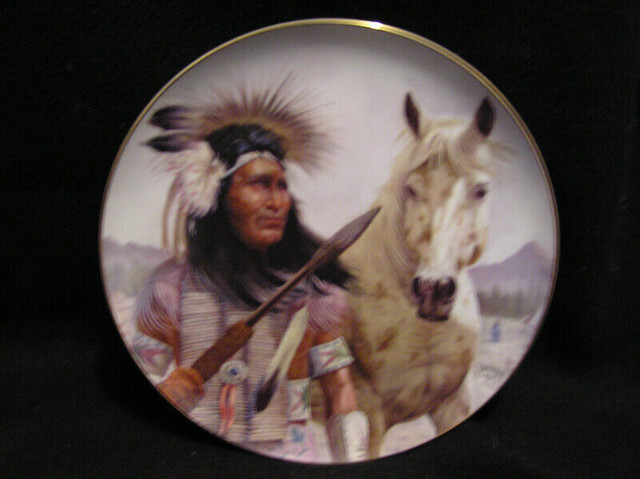 5 Chieftains II collector plates dans Art et objets de collection  à Chilliwack - Image 3