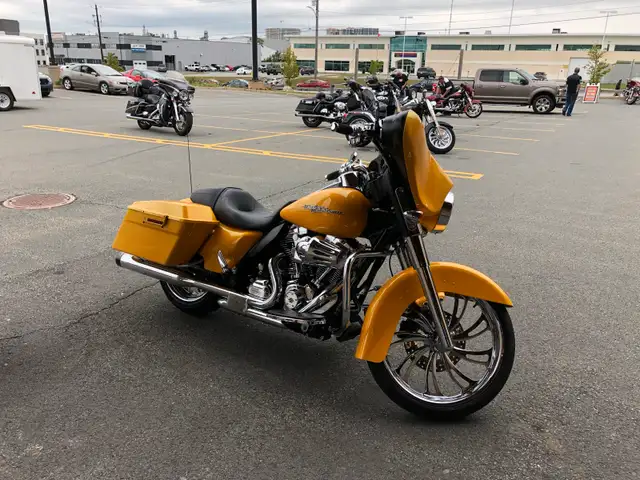 Harley Davidson in Touring in Dartmouth - Image 6