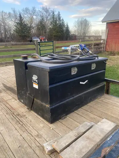 Slip tank with tool box. Pump is two years old. Has 20ft 3/4in hose on it. Doesn’t leak. Asking $180...