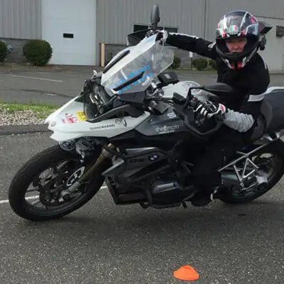 Motorcycle lesson422058922429665280