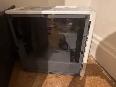 Radeon r590 gpu 16 gb ddr4 ram Asus a320k motherboard Ryzen 3200g cpu Corsair case 300 OBO