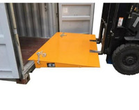 Access ramp for container | Rampe d'accès pour conteneur