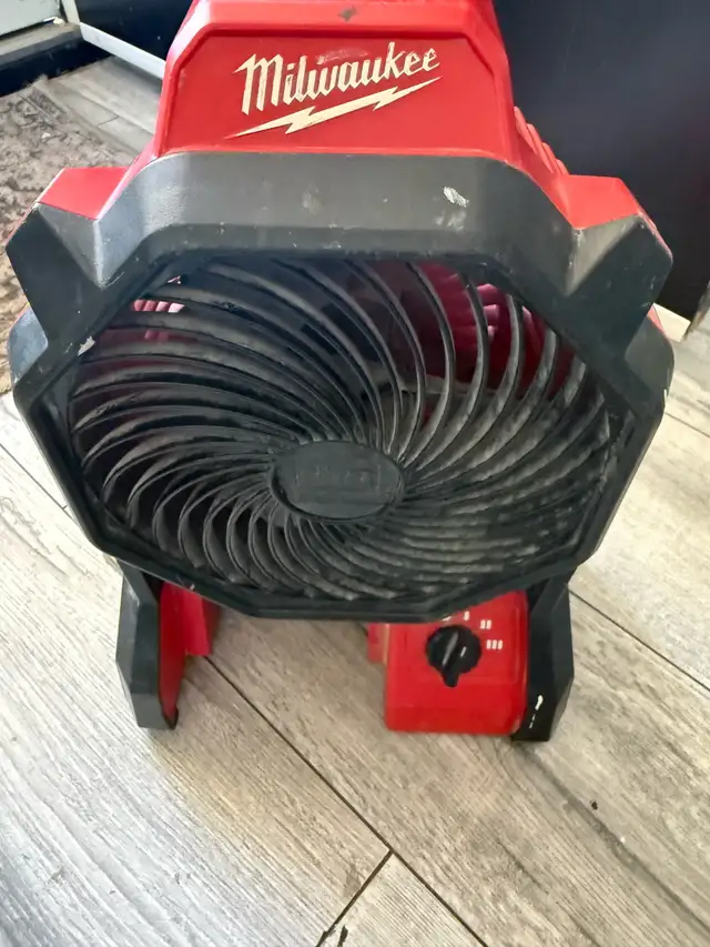 Milwaukee Jobsite Fan only tool no battery no charger  in Power Tools in Oshawa / Durham Region - Image 4