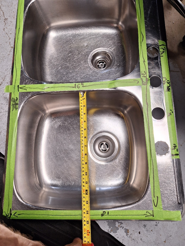 Kitchen Stainless sinks in Plumbing, Sinks, Toilets & Showers in Chatham-Kent