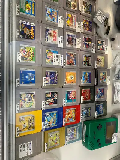 Gameboy Games @ Cashopolis!!, View more