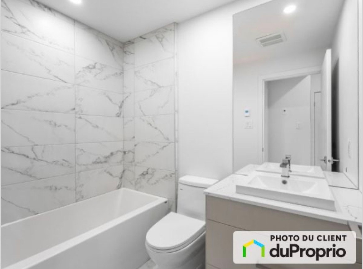 Brand NEW 3 1/2 Little Italy-Petite Patrie — photo 3