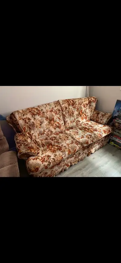 1980-70年代　vintage single sofa vintage couch in Furniture in Calgary | Kijiji Marketplaces