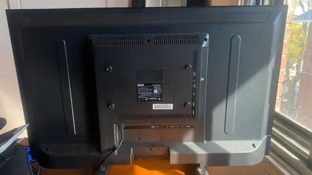 RCA 32" LED TV model RLDED3258A-C in TVs in City of Montréal - Image 8