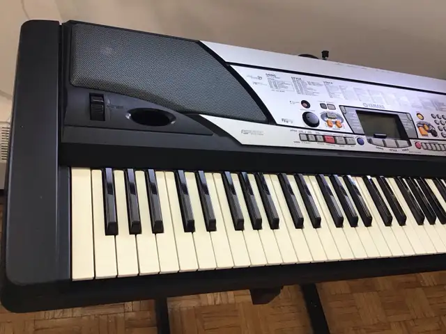 YAMAHA  76 Keys534824136161382402