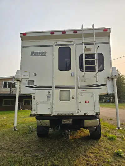 Fully loaded Lance! Camper is on an end of the season sale! Please message for more pictures and det...