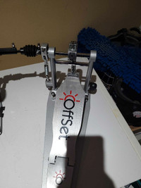 Offset double bass drum pedals