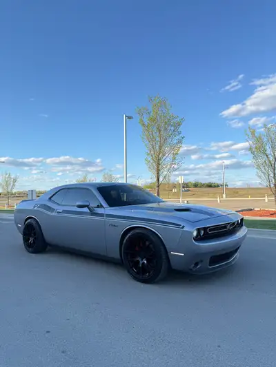 2015 Challenger R/T Plus 5.7 Hemi with 6 Speed MANUAL She's in really good shape inside/out and it s...