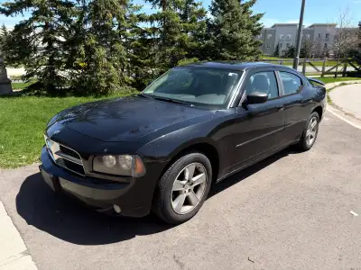 Rare Black on Grey leather interior Dodge Charger with Sun roof. 1 owner with 211768km Comes with ex...