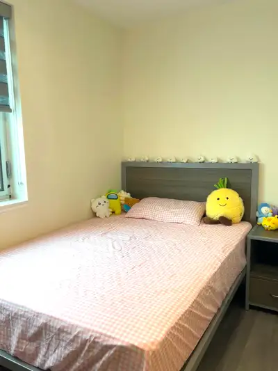 May – August | Female Only ‍ 316 Batavia Pl | $950/Month (Original price $1150) • ~10-min walk to bo...