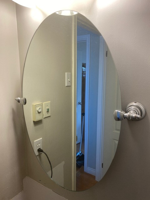 Tilting Mirror dans Décoration intérieure et accessoires  à Moncton