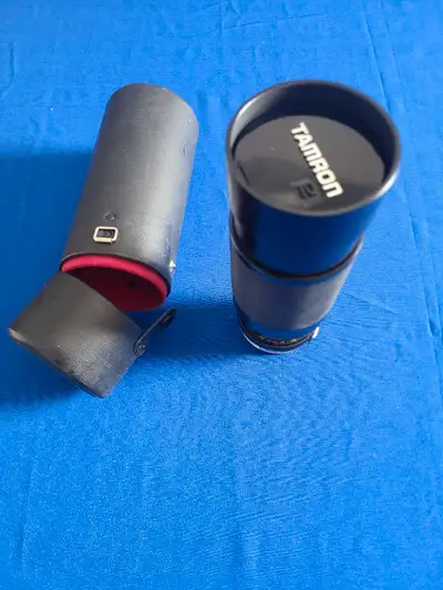 Excellent condition. Includes a UV filter. The filter needs a bit of cleaning. The lens is pristine.