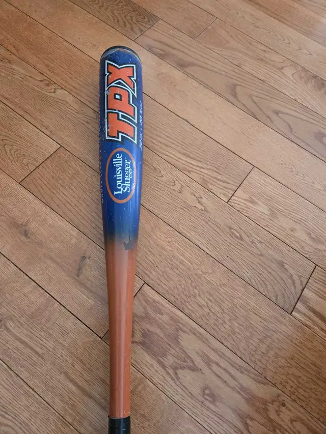 LOUISVILLE SLUGGER TPX Softball Bat in Baseball & Softball in Ottawa - Image 3