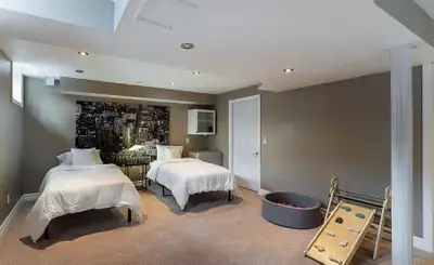 Renting studio style basement - just like a private bedroom for rent 1 Separate washroom 1 car park...