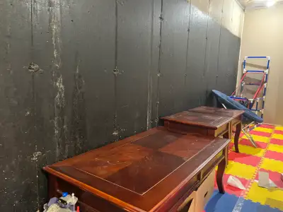 Wooden 1 coffee table and 2 end tables,obo