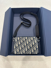 Christian Dior men’s crossbody messenger pouch bag