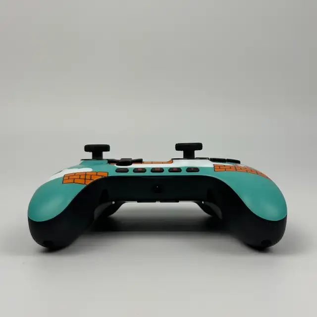 Super Mario Controller - Nintendo Switch 2 - 3136724 in Nintendo Switch in Laval / North Shore - Image 5