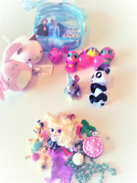 GIRL'S TOY LOT, ZOOBLES, SQUISHMALLOW, FINGERLING  Panda $35