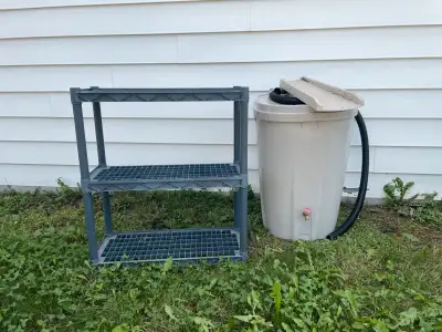 Free shelf Pick up only. Alley corner 140 avenue and 59 street
