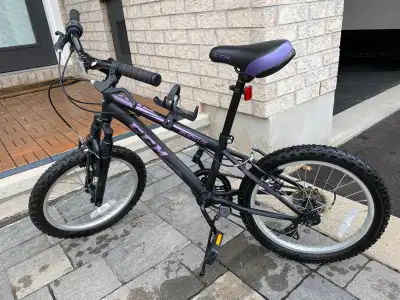 Excellent Condition CCM 18" Ruckus Kids' Bike, View more