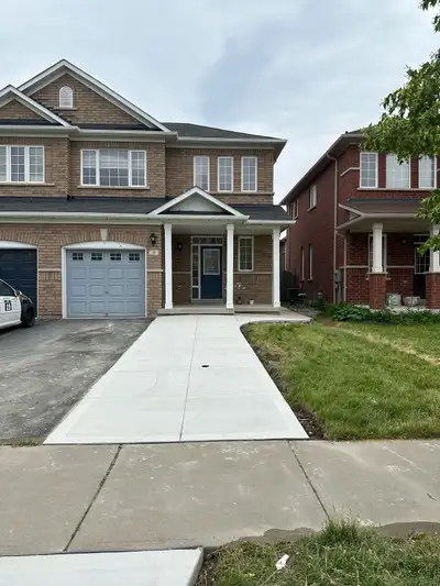 3-Bedroom House For Rent From January-1. Mayfield road & Hurontario Intersection,Brampton. -Perfect...