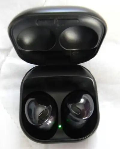 Samsung EarBuds NEW, View more