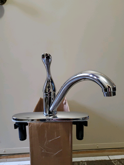 Delta commercial grade kitchen faucet used for two weeks home owner decided they wanted something di...