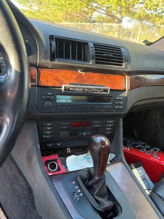 2002 BMW 540i sedan542521816012574723