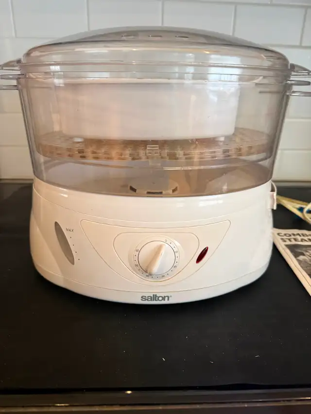 Salton II Steamer and Manual in Microwaves & Cookers in Peterborough - Image 4