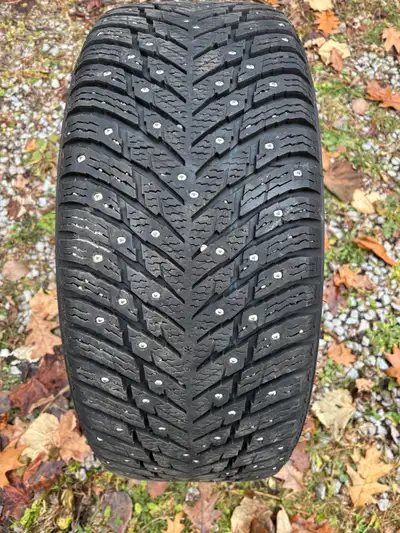 NOKIAN IS One of the best winter tires brands in the world, made in Finland. Slightly used for one w...
