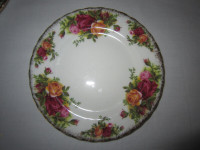 3 Royal Albert " Old Country Roses" Plates