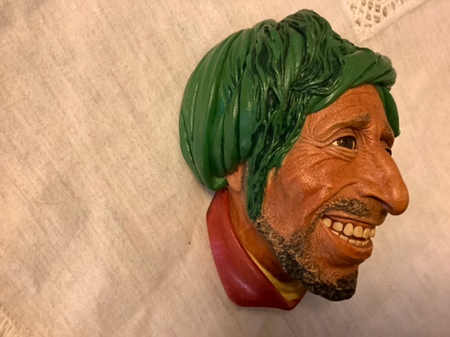 Vintage Bosson Head “Kurd” Chalkware Wall Art in Arts & Collectibles in Belleville - Image 2