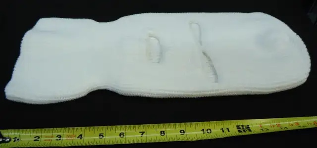 New White Ski Mask / Masque de ski blanc neuf in Other in City of Montréal - Image 3