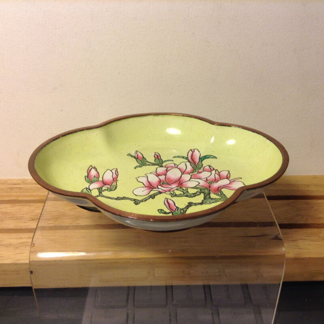 Antique Chinese Cloisonne Enamel Small Plate in Arts & Collectibles in Vancouver - Image 2