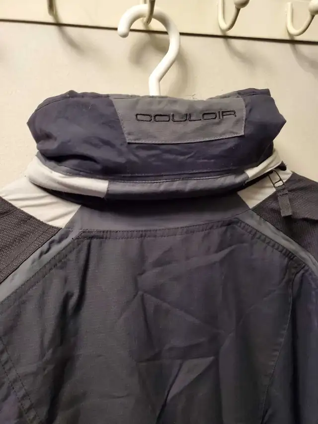 Men's Warm Winter Jacket size 42 ML in Men's in Mississauga / Peel Region - Image 8