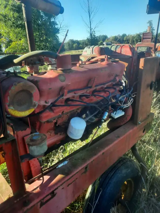 Chrysler slant 6 engine. in Engine & Engine Parts in Trenton - Image 3
