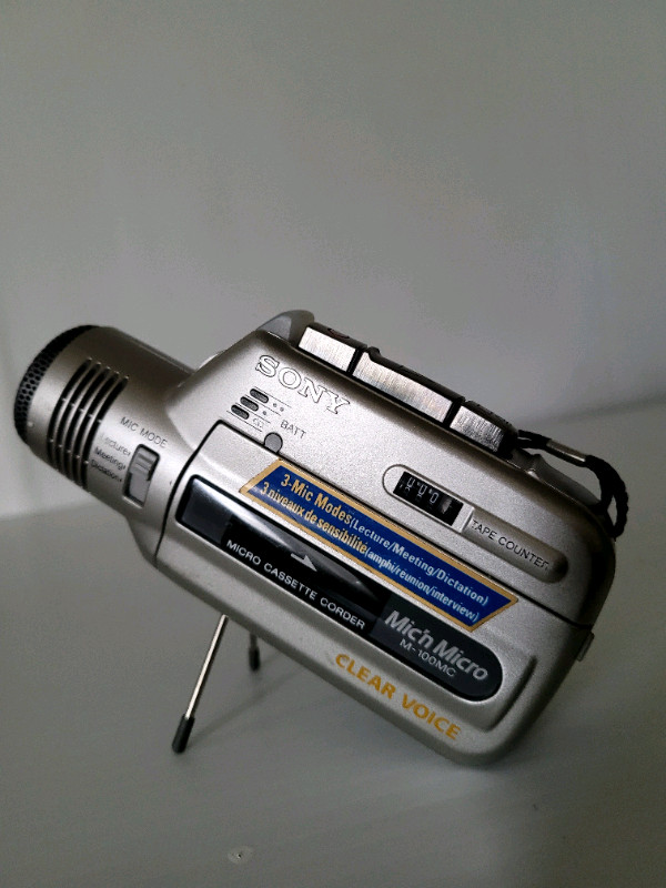 SONY  Mic' N Micro M-100MC Microcassette Recorder Voice Recorder dans Autre  à Ville de Montréal