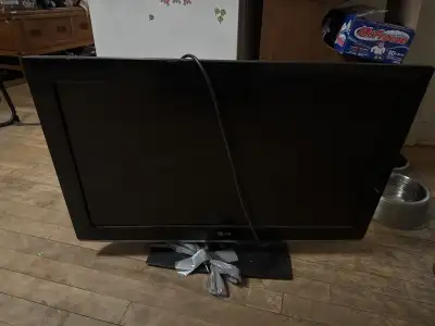 Still in great condition over the years it’s pretty much just sat there. Still have the remote uploa...